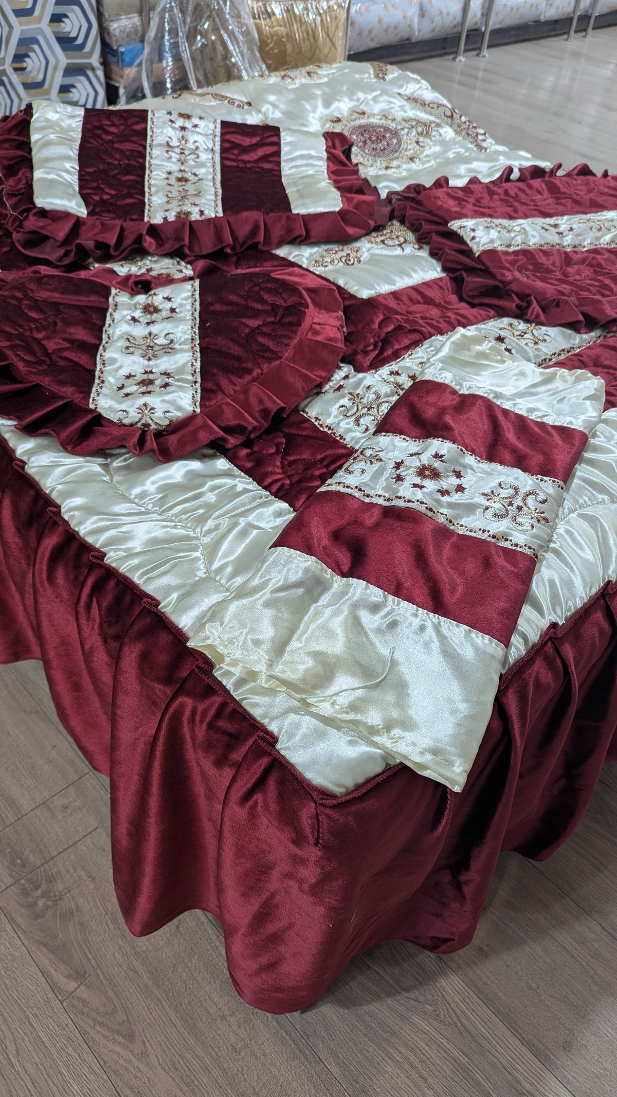 BRIDAL EMBROIDERED BEDDING SET (8pcs SET)