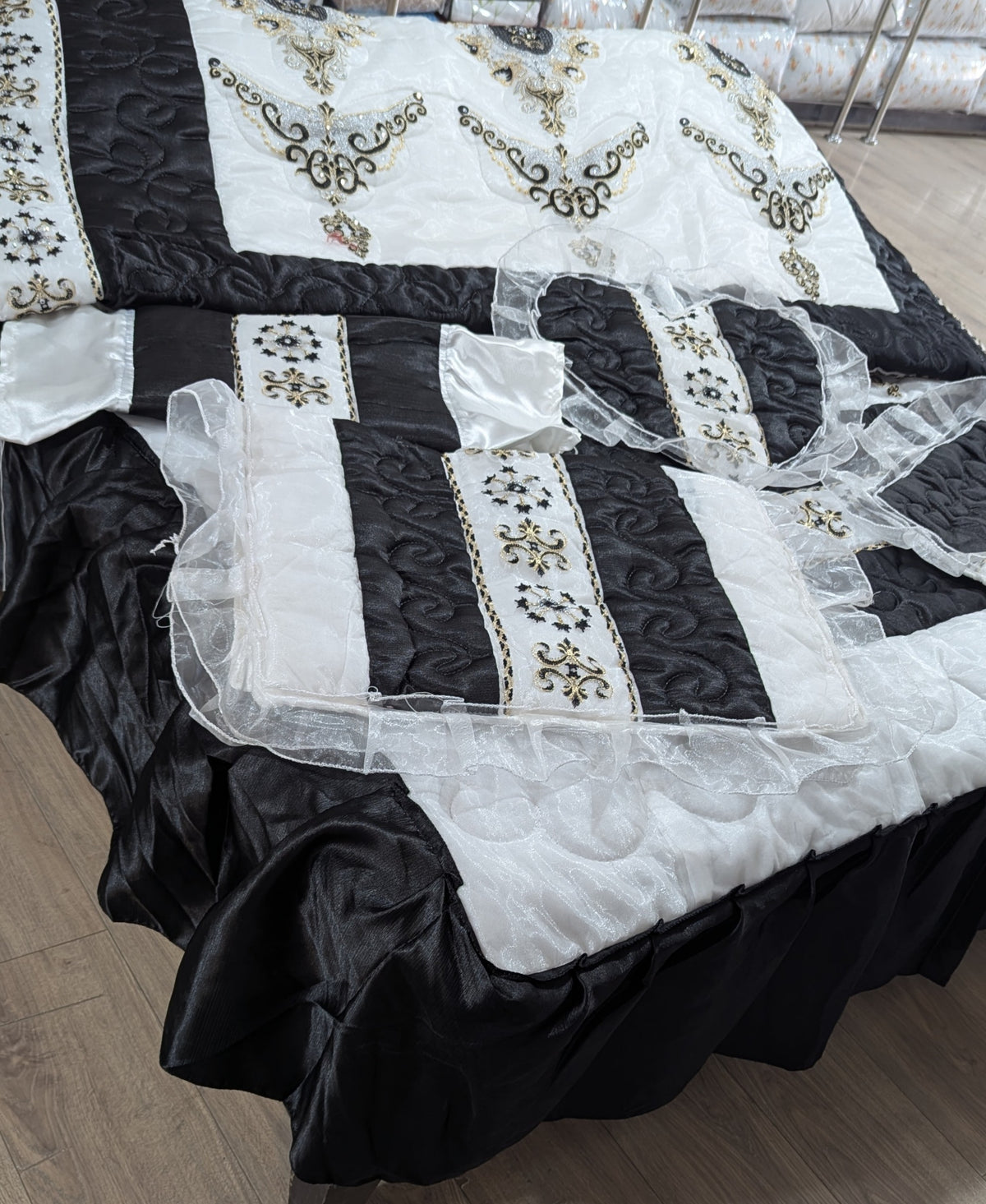 BRIDAL EMBROIDERED BEDDING SET (9Pcs Set)