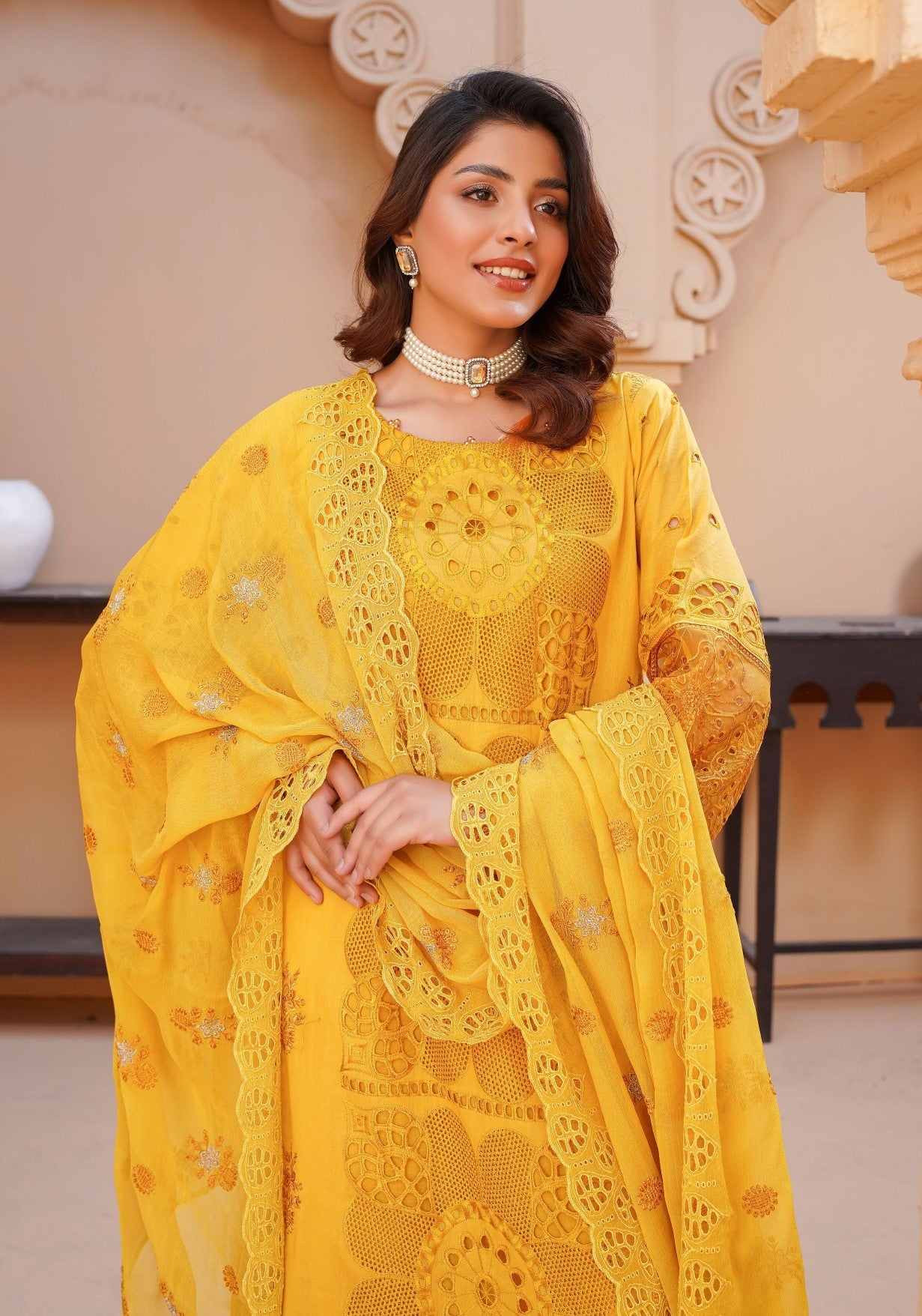 BAREEZA iZEL – Unstitched 3-Piece Embroidered Lawn Suit